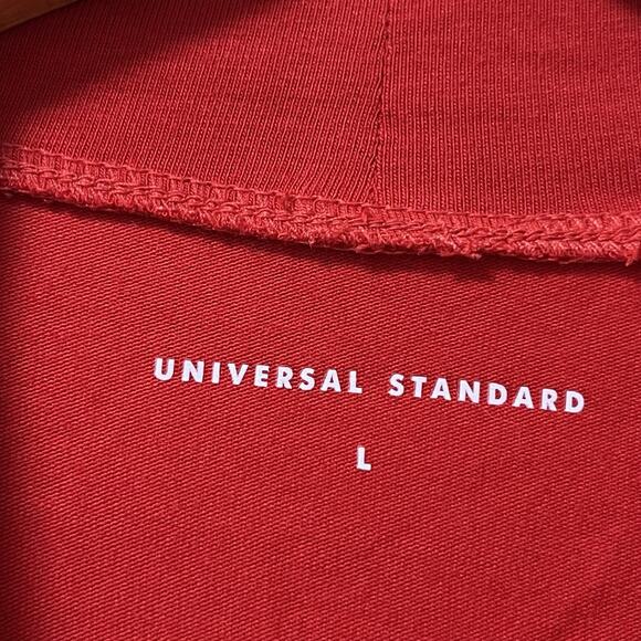 Universal Standard Modern Mock Neck Tee Shirt Size L / US 3X Red Capsule NWT - Picture 5 of 6